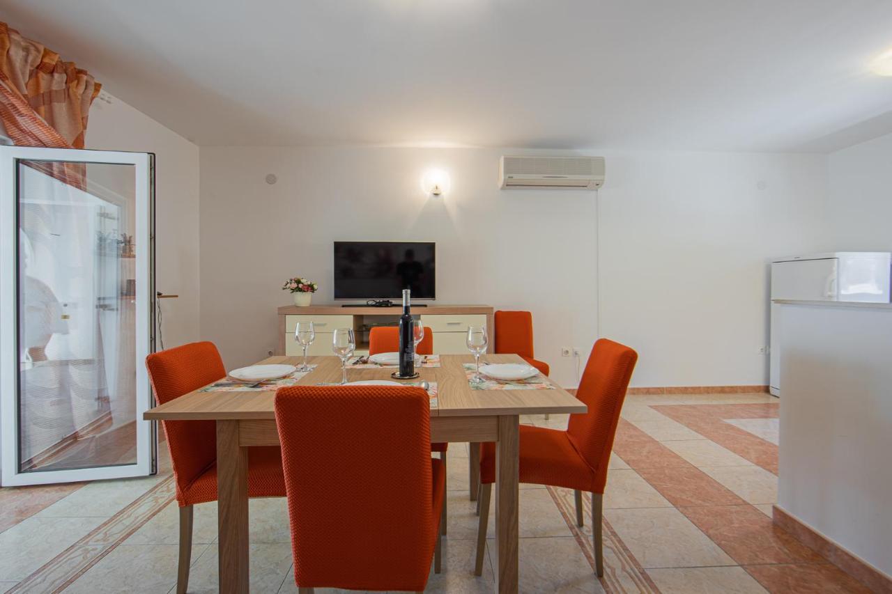 Apartmani Mares Ražanj Exteriér fotografie